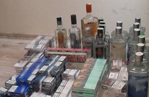 Sprzedawał nielegalne papierosy i alkohol