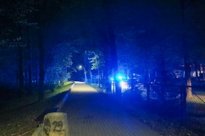 Strzały na wałach w Krośnie. Policjant użył broni służbowej