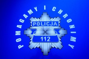 Tyczyn: Policjant jadący na służbę pomógł seniorce