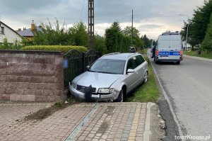 Uderzył w przepust i ogrodzenie
