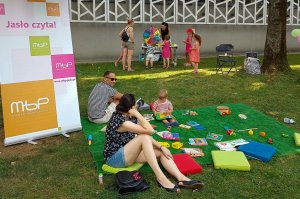 W(koło) książki – rodzinny piknik czytelniczy
