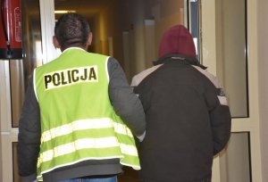 Włamanie do domu w Wierzbnej. Sprawcy w rękach policji
