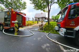 Wrocanka. Pożar w przydomowym garażu