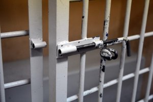 Zatrzymani podczas kontroli drogowej. Byli poszukiwani