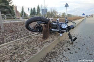 Zderzenie osobówki z motocyklem na Podkarpackiej