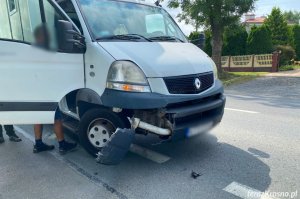 Zderzenie samochodów na DK28