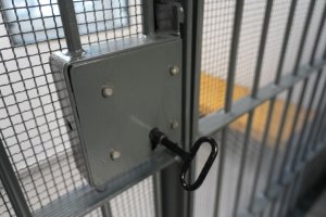 Złodziej alkoholu zatrzymany po pościgu przez policjantów