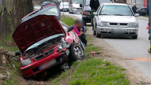 Zderzenie hondy i audi w Cergowej