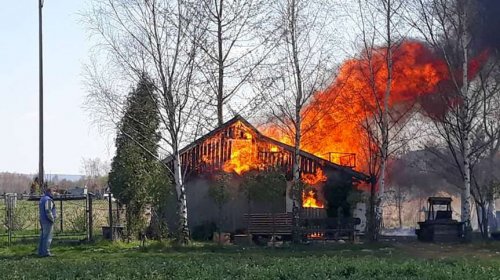 Pożar altany w Pustynach