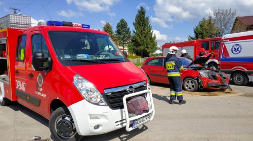 Kolizja drogowa na skrzyżowaniu w Kopytowej