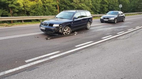 Zderzenie Volkswagena i BMW w Komborni